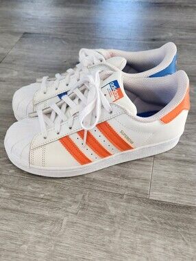 ADIDAS ORIGINAL SUPERSTAR  ORANGE/BLUE KNICKS Split